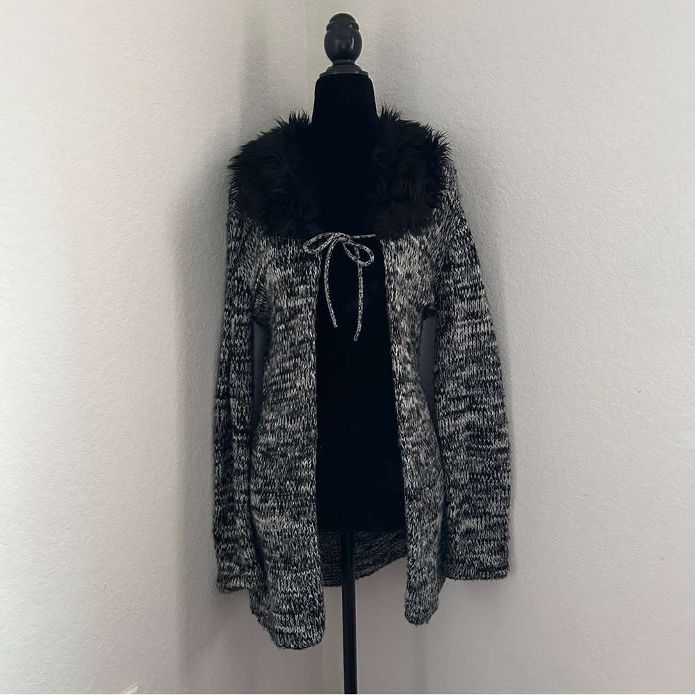 Elegant Black and Gray Cardigan with Faux Fur Trim